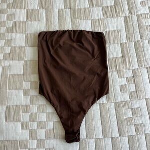 Skims brown strapless bodysuit